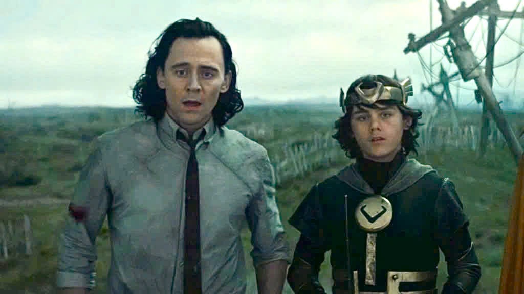 Dien vien Marvel vo gia cu, phai ngu trong xe keo hinh anh