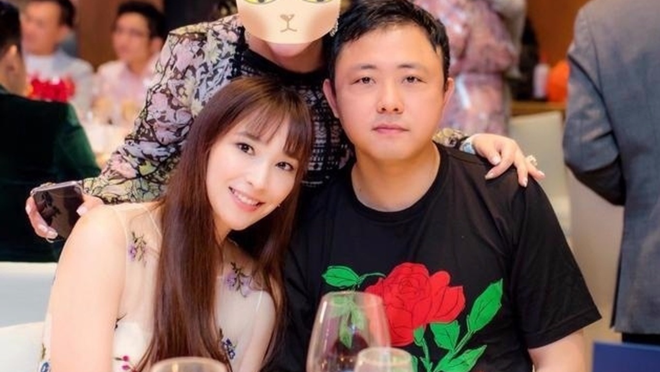 Ban trai cua sieu mau Ngo Boi Tu bi truy na? hinh anh