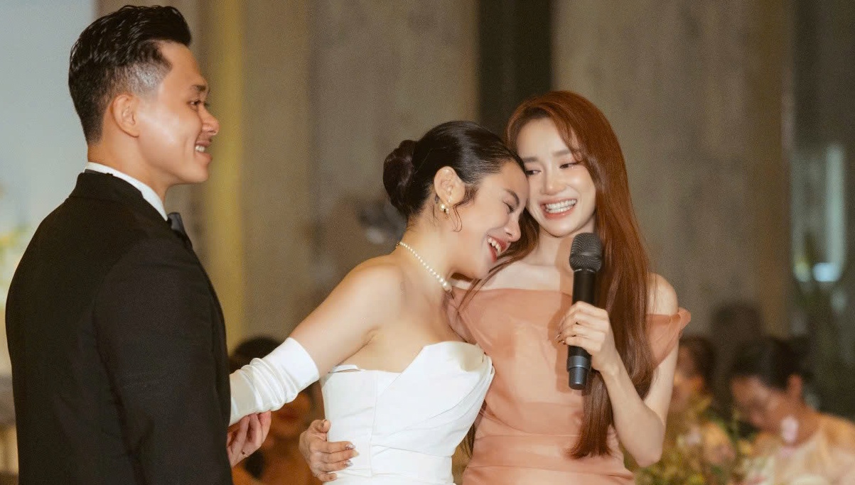 Nha Phuong, Luu Huong Giang du tiec cuoi Thai Trinh hinh anh