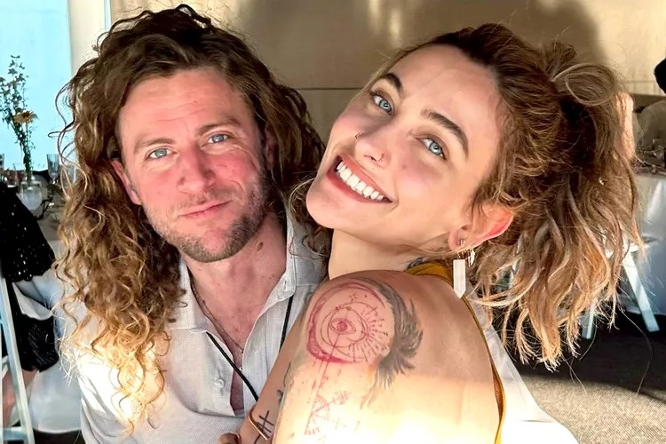 Paris Jackson huy hon hinh anh