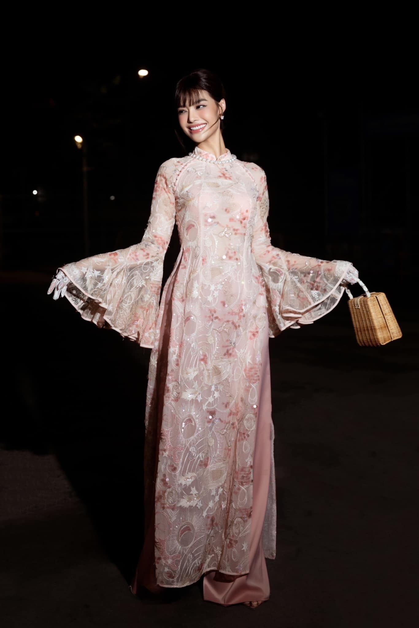 Minh Hà 