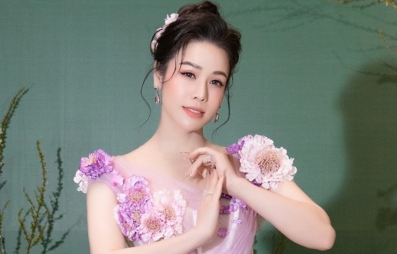 Nhat Kim Anh mang thai hinh anh