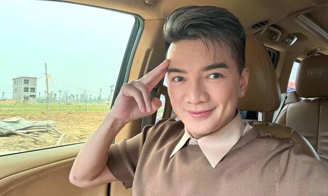 On ao showbiz Viet 2024 hinh anh