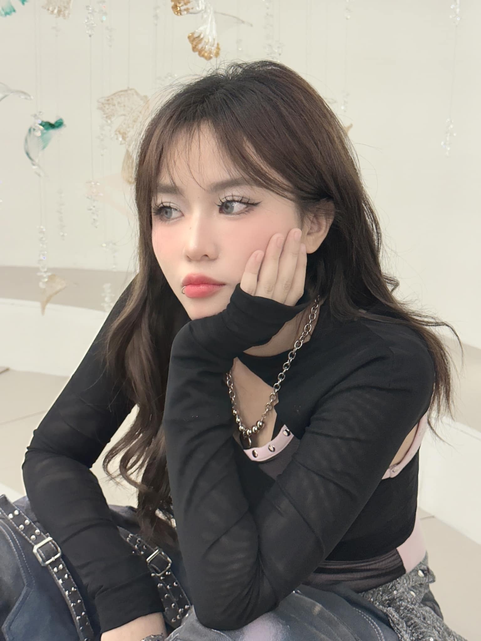 Chị đẹp đạp gió
