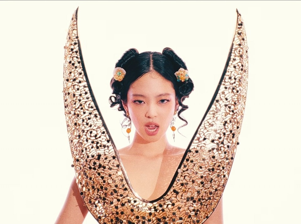 Jennie gay bat ngo anh 1