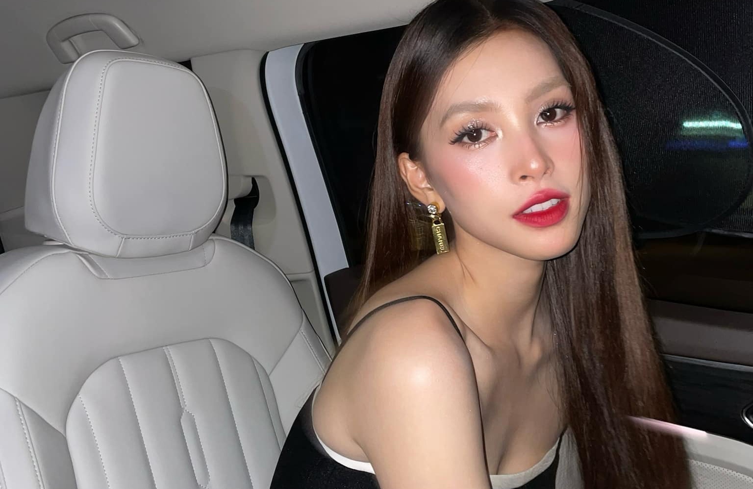 Tieu Vy thay doi hinh anh