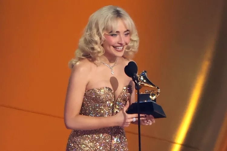 Sabrina_Carpenter_2025_Grammys_0.jpg