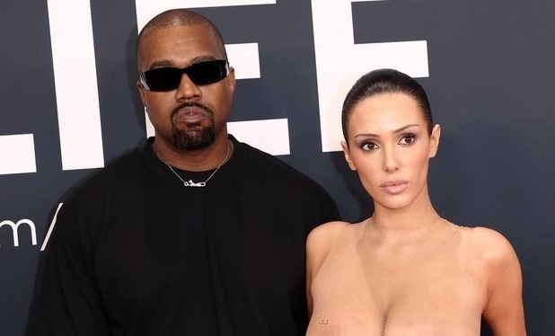 Vo Kanye West mac nhu khoa than tren tham do Grammy hinh anh