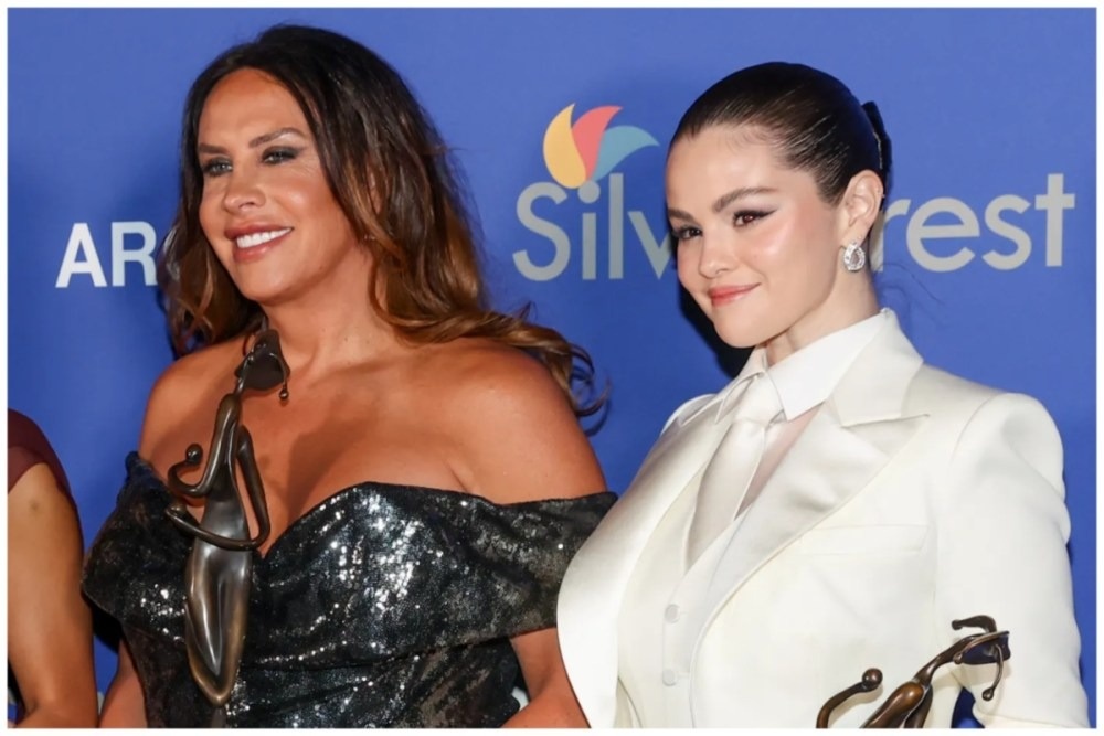 ban dien Selena Gomez anh 1