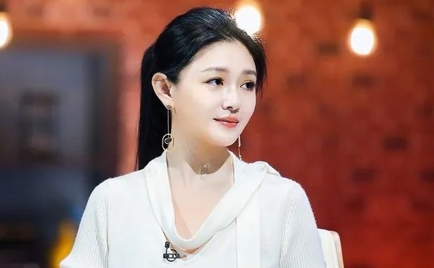 Hai con cua Tu Hy Vien nhap vien hinh anh