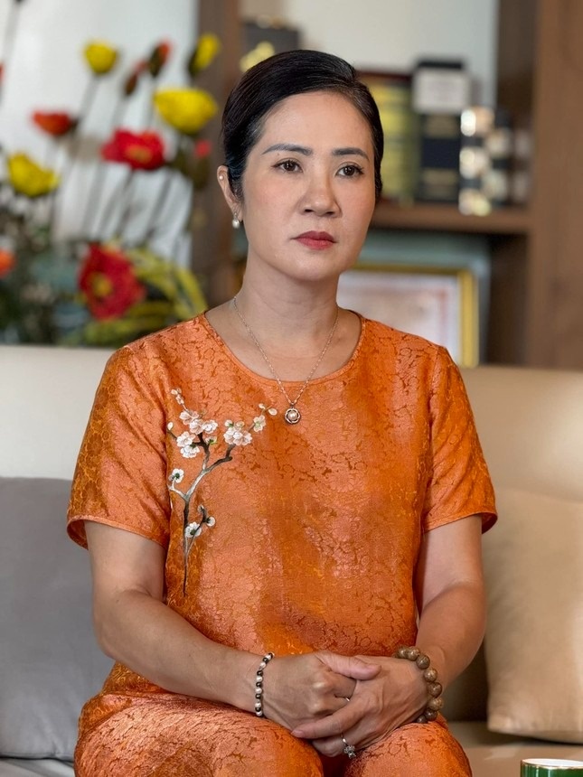 NSUT Nguyet Hang anh 1