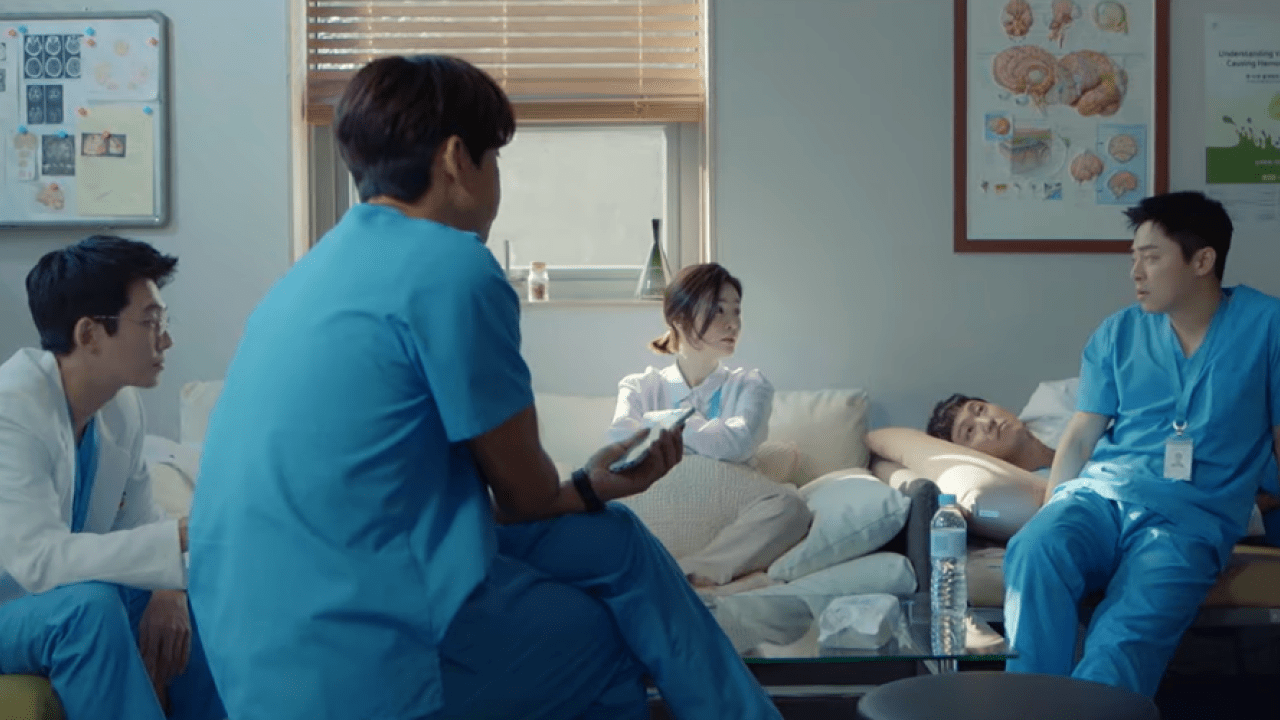 phim Hospital Playlist anh 2