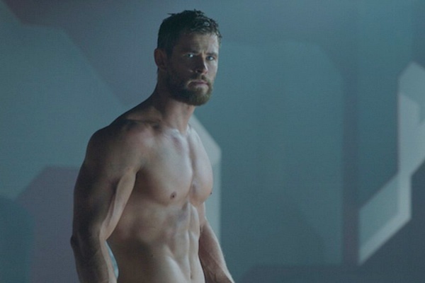 Chris Hemsworth hoa than thanh linh danh thue trong phim hanh dong moi hinh anh