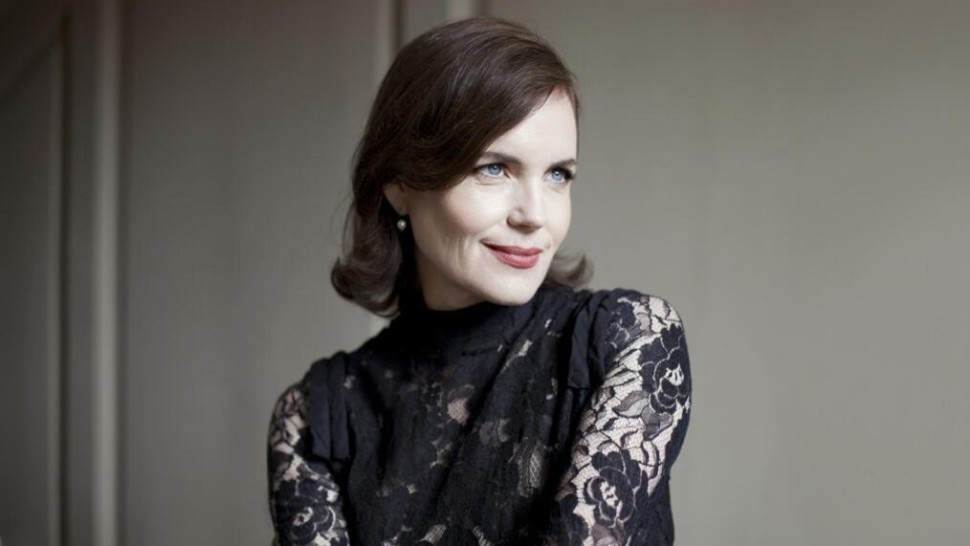 Brad Pitt được sao nữ của 'Downton Abbey' dạy cách hôn 26 năm trước ảnh 1 Brad Pitt duoc sao nu cua 'Downton Abbey' day cach hon 26 nam truoc anh 1