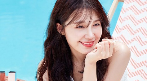 Nu ca si thay bo me cham em, tra no cho gia dinh hinh anh