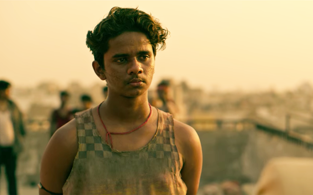 review phim Extraction anh 4