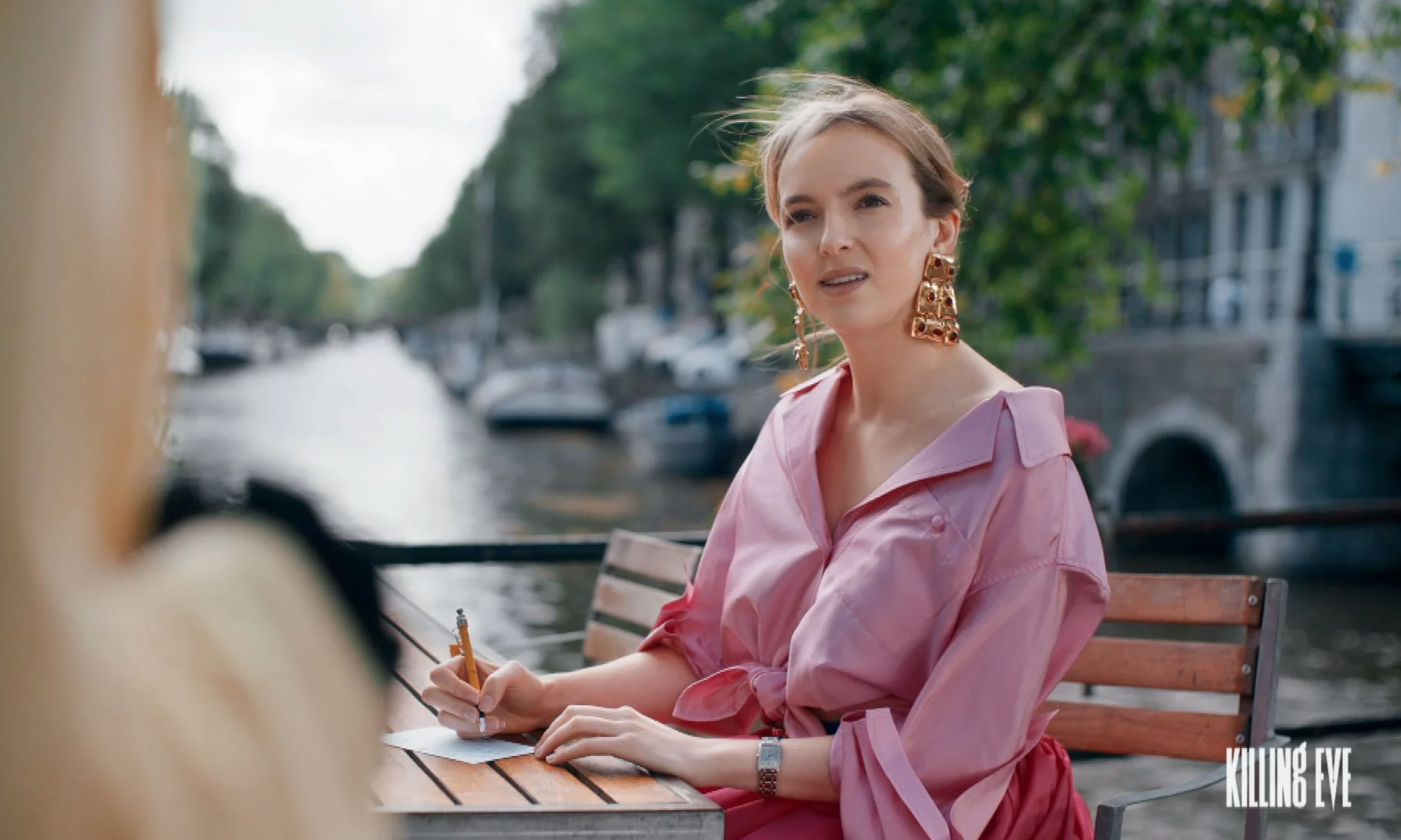 Ac nu tren man anh anh 3