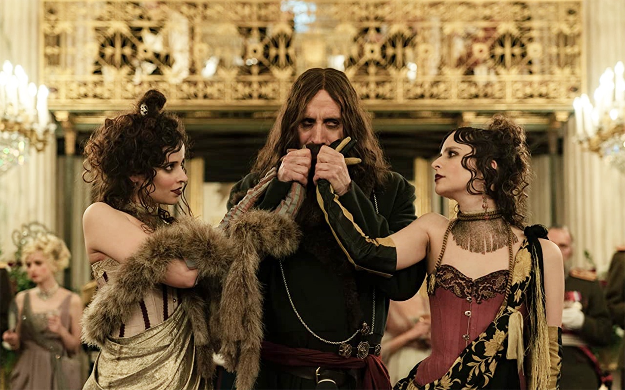 Phe phan dien chiem song trong trailer 'The King's Man' hinh anh