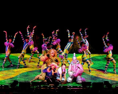 Canh phim bi cat anh 2