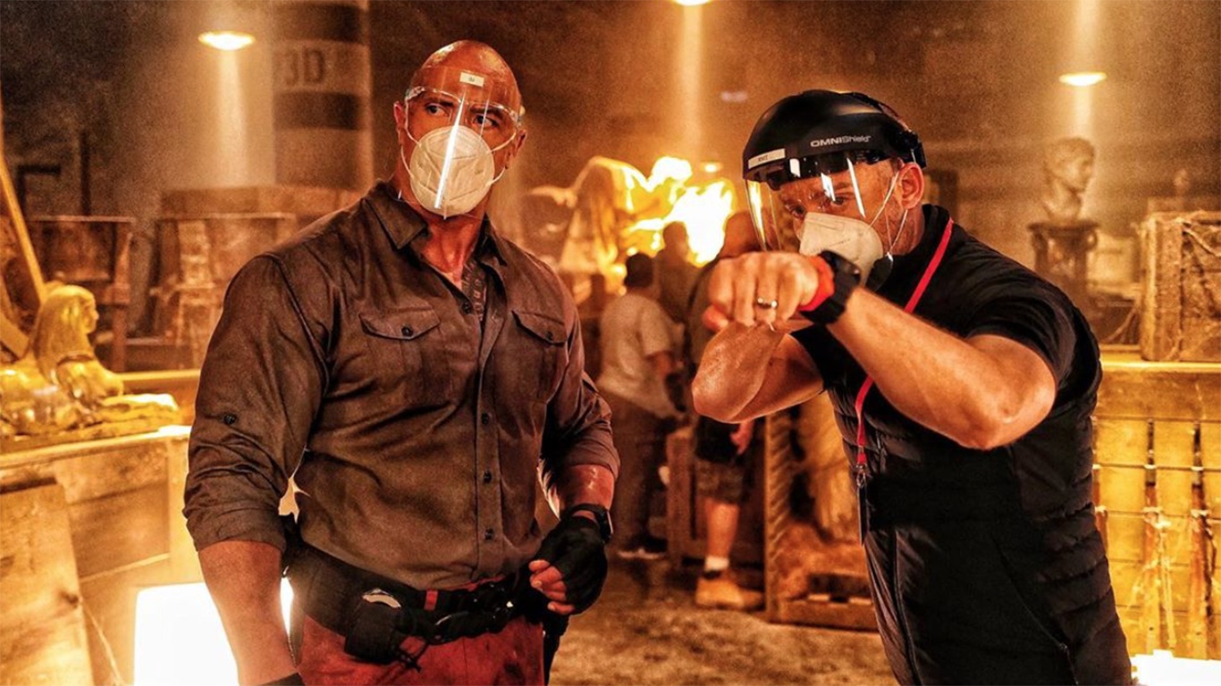 Hinh anh hau truong phim moi cua The Rock hinh anh