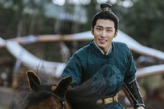 Dau Kieu mai hen ho,  lo la cong viec anh 1