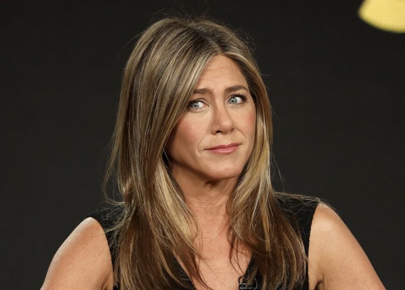 Jennifer Aniston tung can nhac bo nghe dien hinh anh