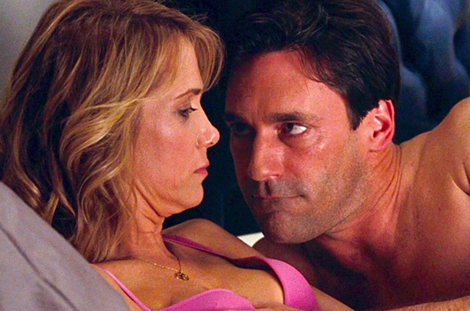 Dien vien nam nghi gi sau khi thuc hien canh nhay cam? hinh anh