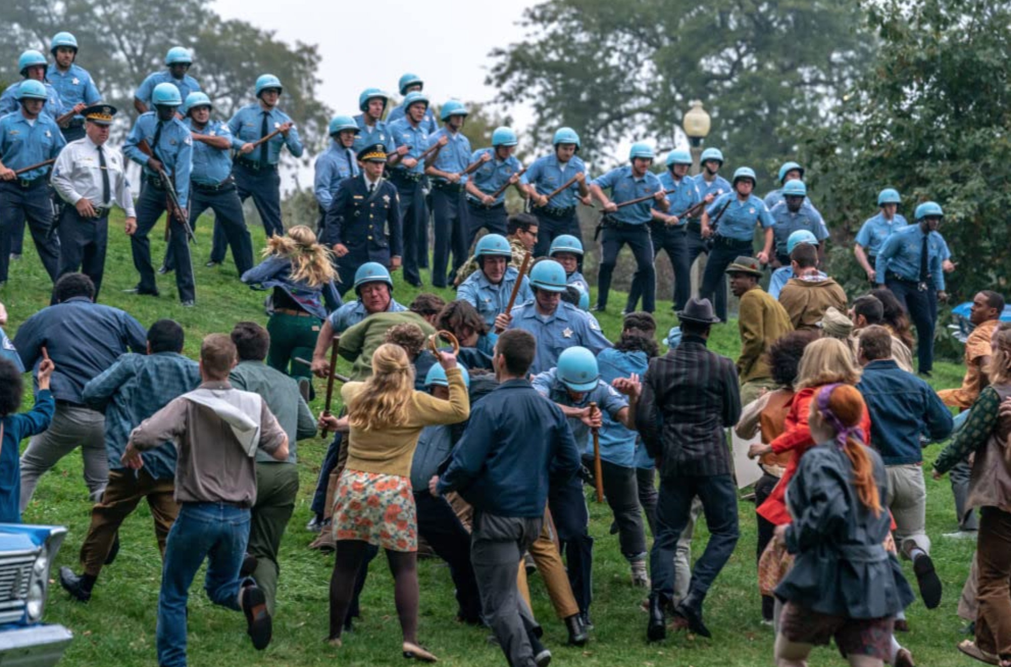 review "The Trial of Chicago 7" anh 2