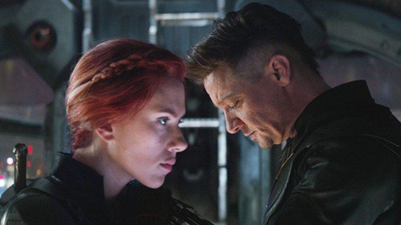 Bi mat giua Black Widow va Hawkeye sap duoc he lo hinh anh