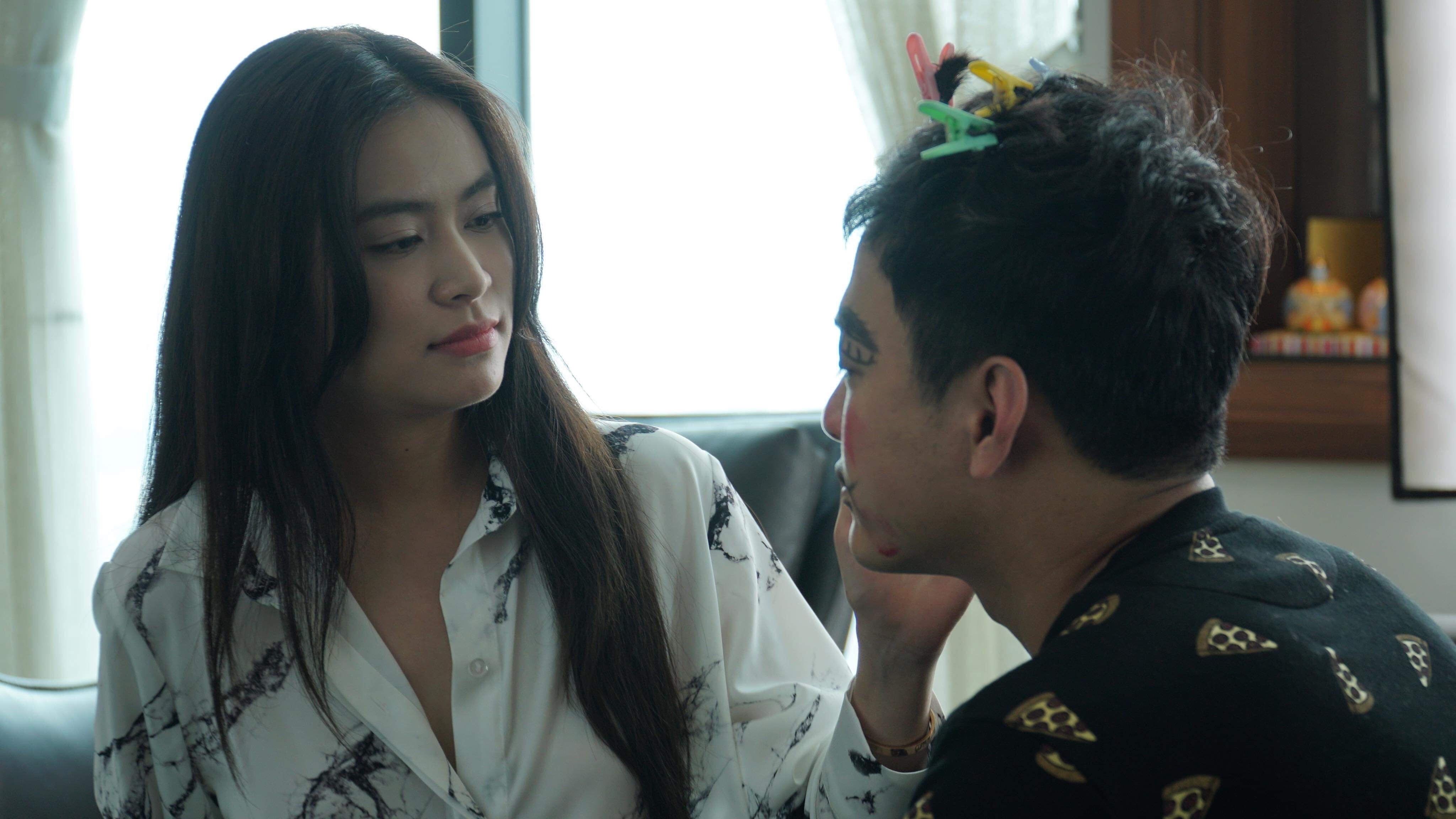 Dien xuat cua Hoang Thuy Linh anh 2