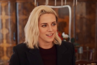 Kristen Stewart tung mac Covid-19 hinh anh