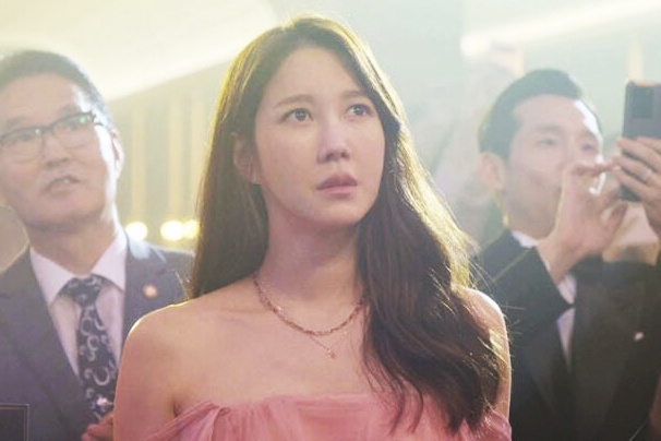 Cuoc song sieu giau o 'Penthouse' duoc tai hien the nao? hinh anh