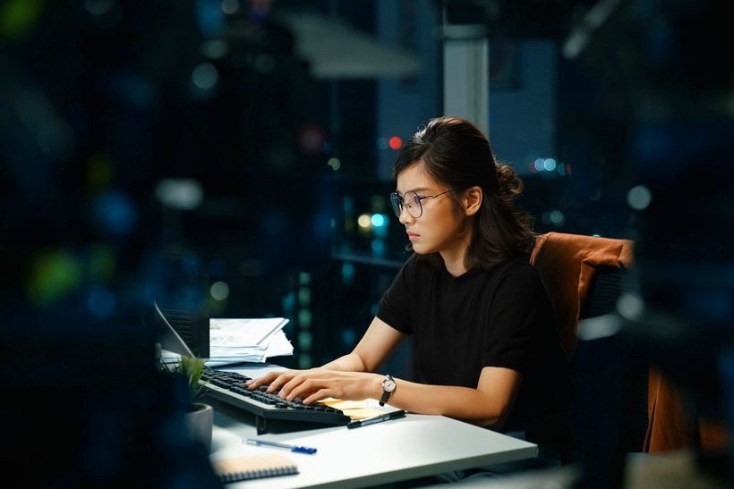 review Nguoi can quen phai nho anh 4