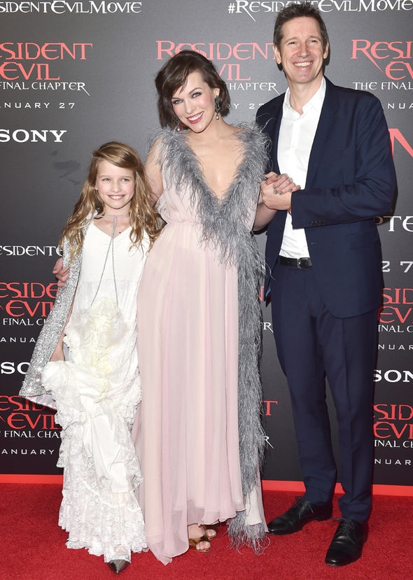 con gái Milla Jovovich ảnh 1 con gai Milla Jovovich anh 1