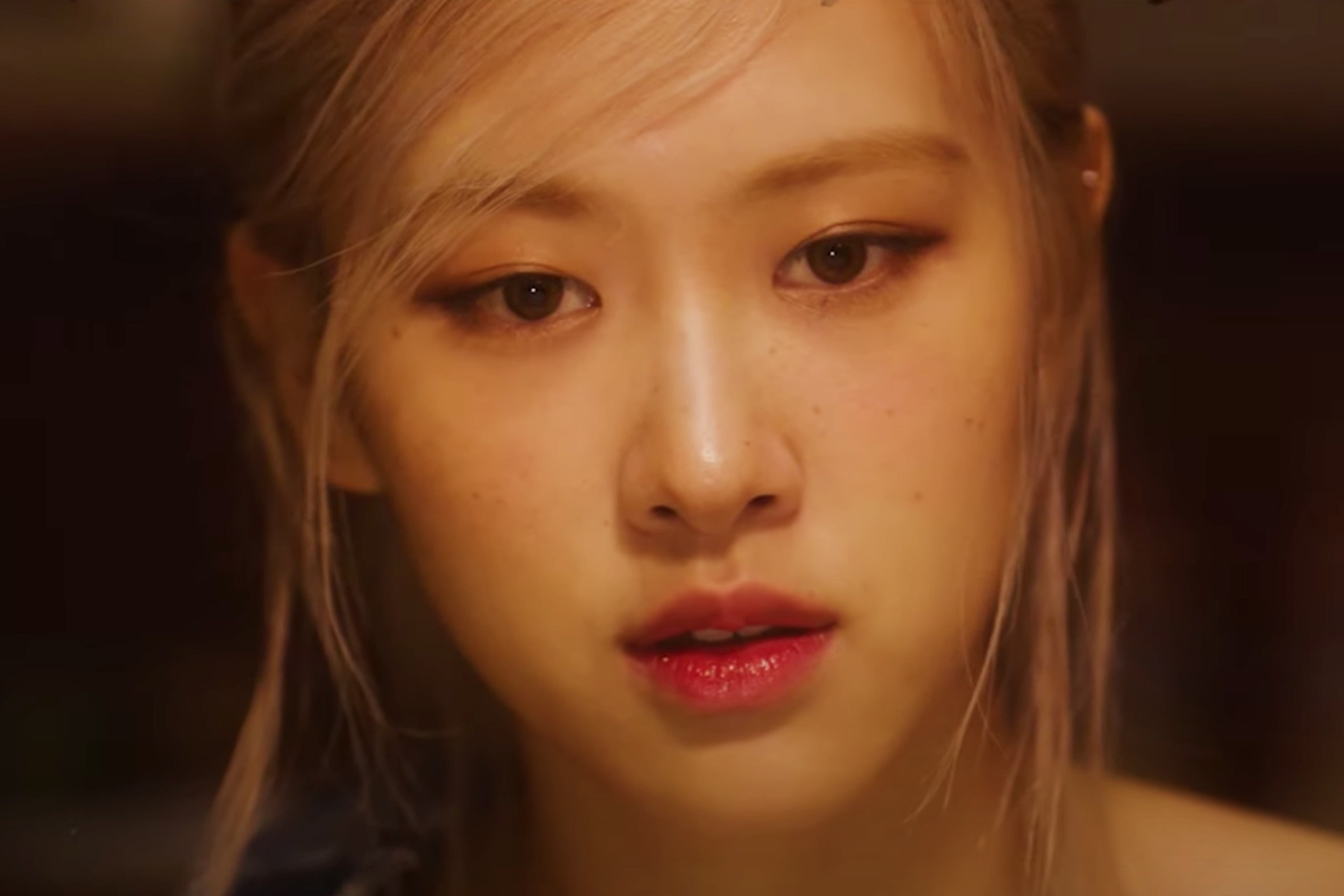 MV duoc dau tu cua Rose (BlackPink) hinh anh