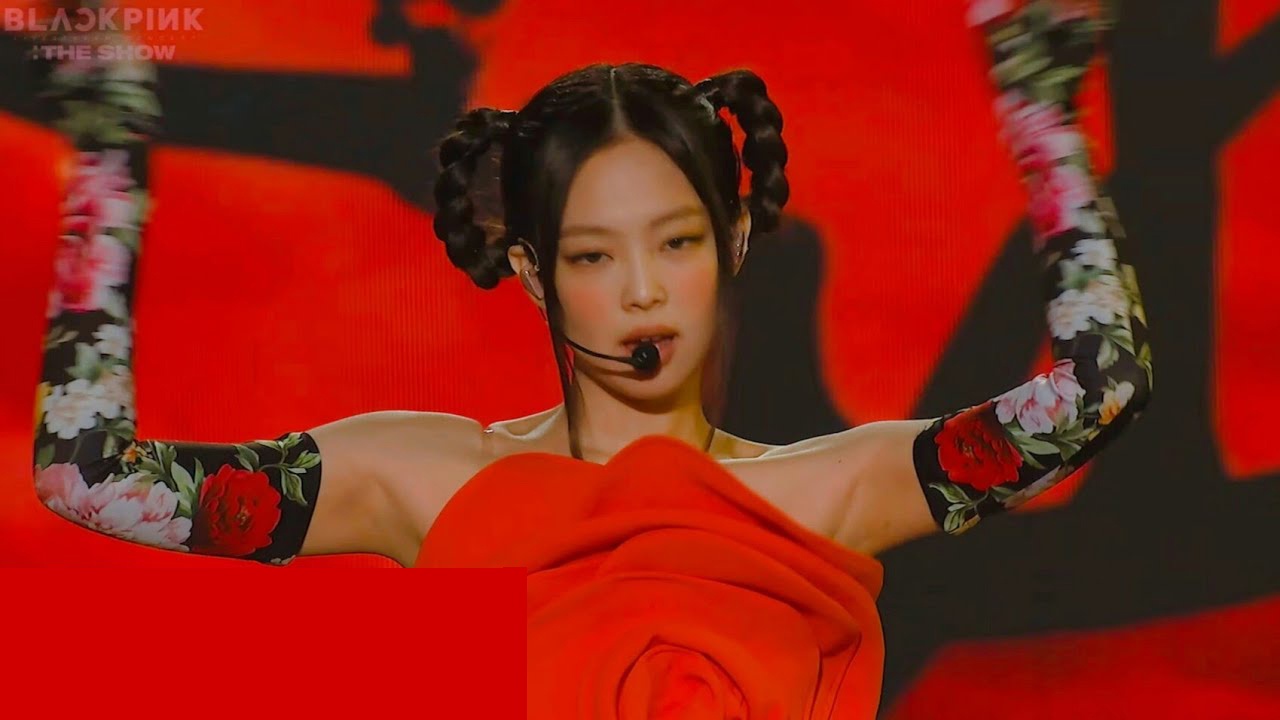 Khoanh khac dang nho trong 'The Show' cua BlackPink anh 5