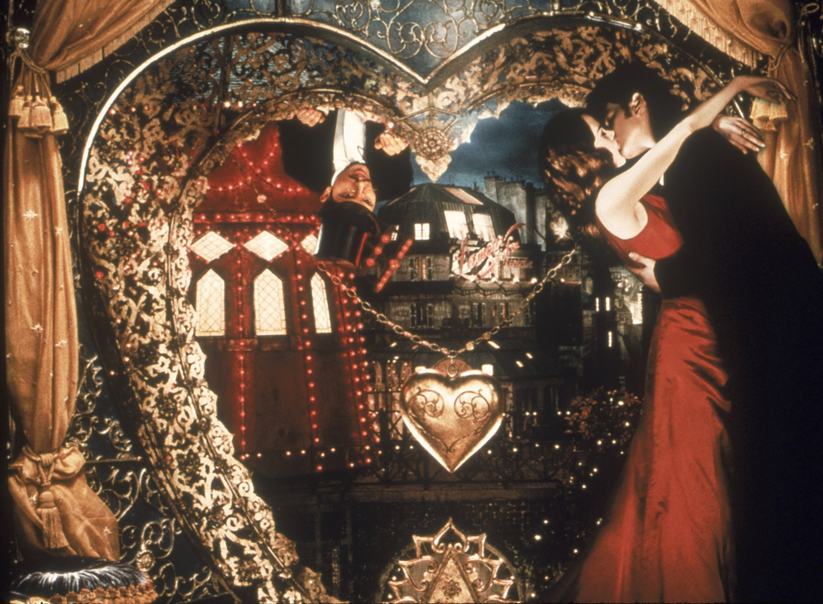 bom tan nam 2001 anh 2