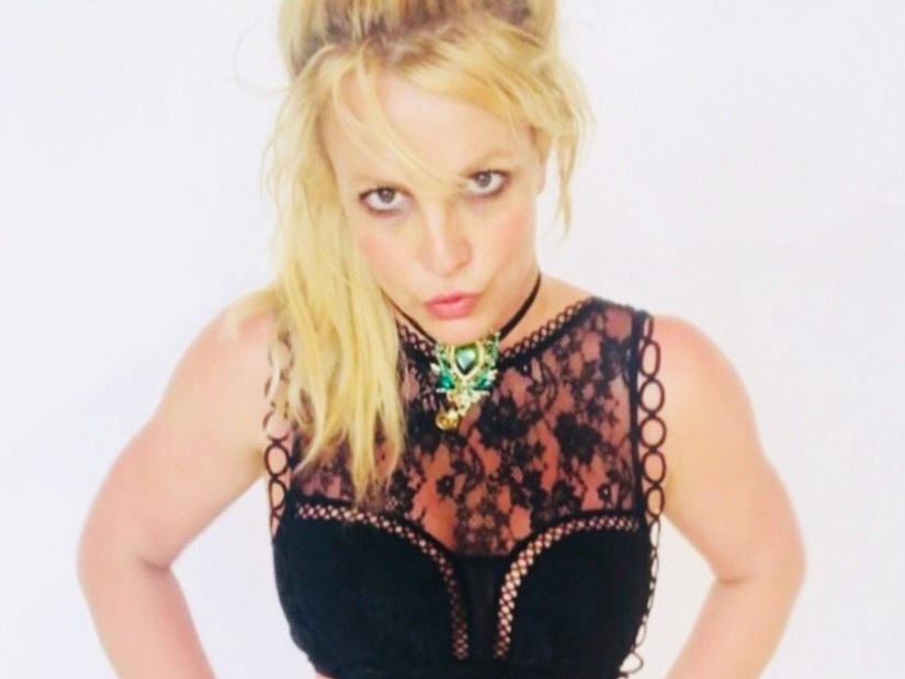 Britney Spears dang bi dao xoi doi tu vi loi nhuan? hinh anh