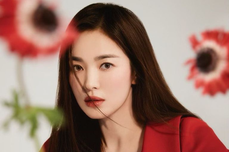 Song Hye Kyo tro lai man anh nho hinh anh