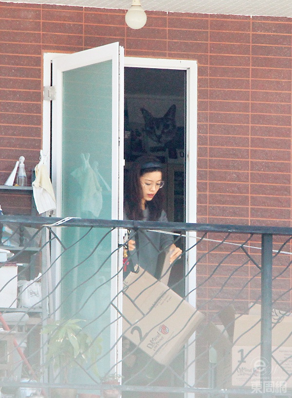 Lai Uy Linh song dam bac anh 1