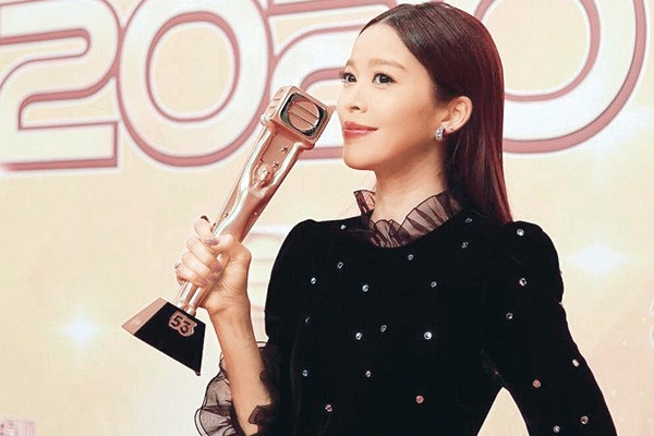 Sao TVB Lai Uy Linh van o nha thue hinh anh