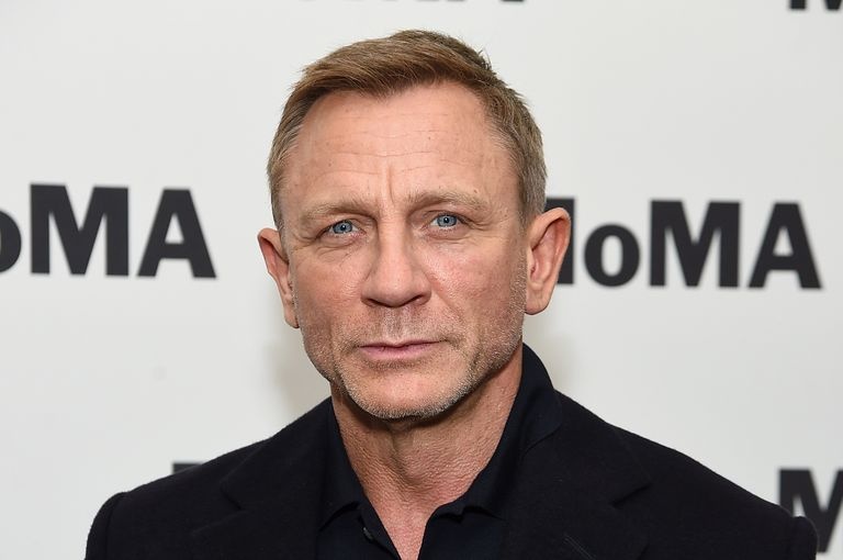 007 cua Daniel Craig xuat hien vô nhị kich truyen hinh hinh anh