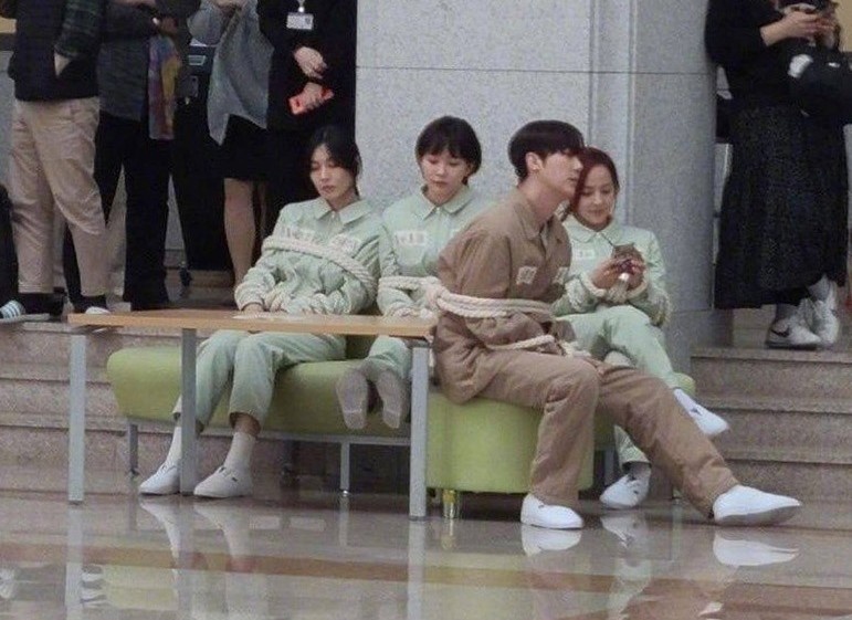 Gioi sieu giau Gangnam phai tra gia the nao o tap cuoi ‘Penthouse 2’? hinh anh