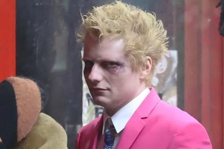 Tao hinh ma ca rong cua Ed Sheeran trong MV moi hinh anh