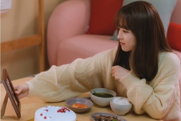 phim Doom at Your Service anh 2