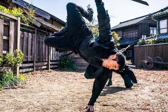 Cuoc chien giua cac ninja trong 'Snake Eyes' hinh anh