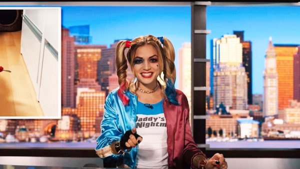 Vai dien khien dien vien bi duoi anh 1