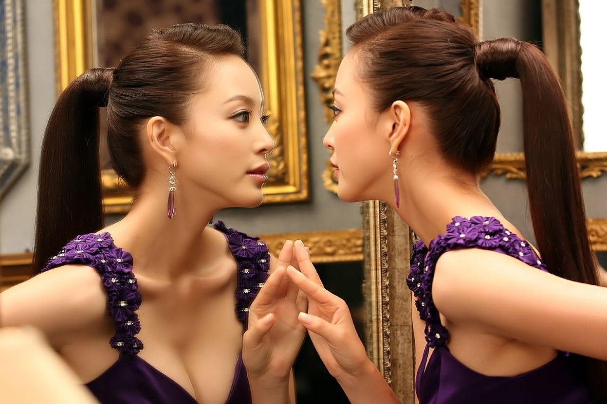 Cao buoc Han Ye Seul ban dam va goc toi trong gioi giai tri hinh anh