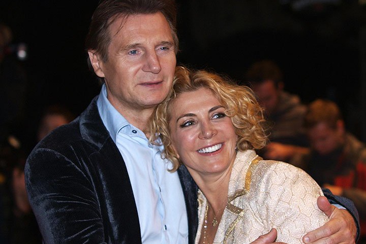Liam Neeson tung tu choi vai 'James Bond' de cuoi vo hinh anh