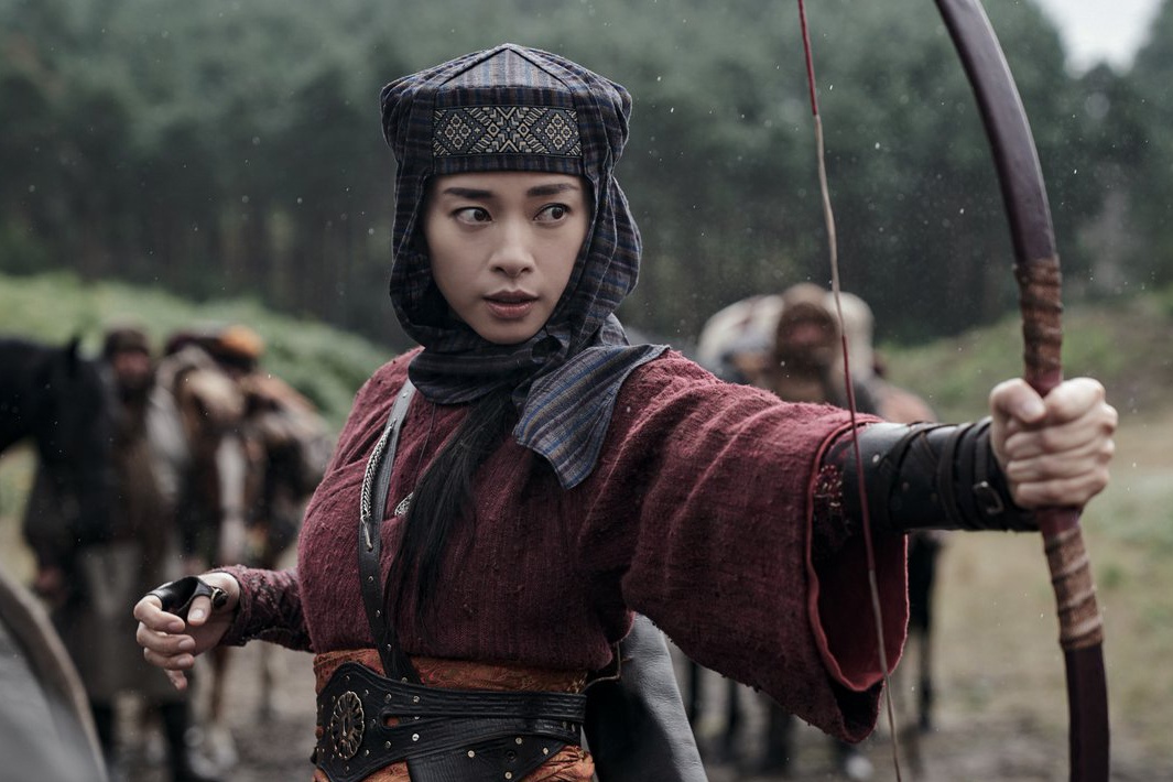 Ngo Thanh Van dong hau truyen ‘The Old Guard’ hinh anh